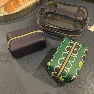 Trina Turk Clear w/ Navy cosmetic train Case with handle and 2 Cosmetic bags NWT